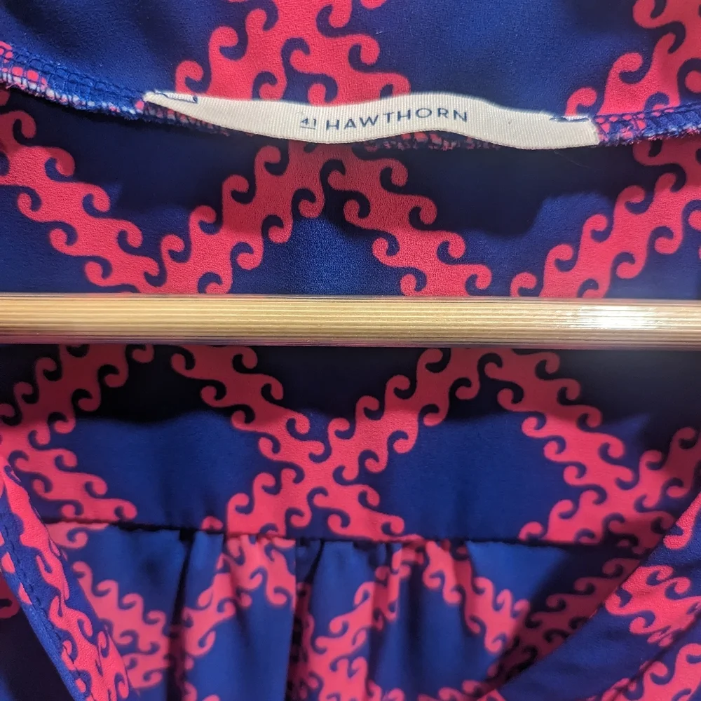 Top - Picture 2 of 3